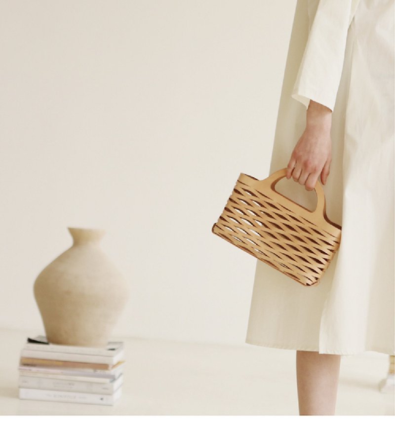 JOYDIVISION Leather Handmade Small Hollow Bag Single Shoulder Hand Carry Dual-use Female Canvas Inner Bag - กระเป๋าถือ - หนังแท้ 