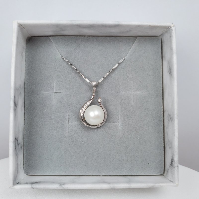 Almost Perfect Bead 9.5mm Freshwater Natural White Pearl 925 Silver Necklace - Necklaces - Pearl White