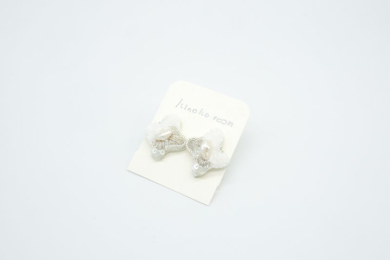Kira Freshwater Pearl Embroidery/ Clip-On - Earrings & Clip-ons - Thread White