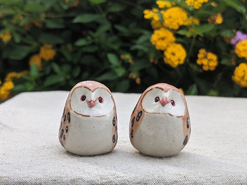 Hand-pinch Tao Taiwan native owl-a grass owl - Items for Display - Pottery Orange
