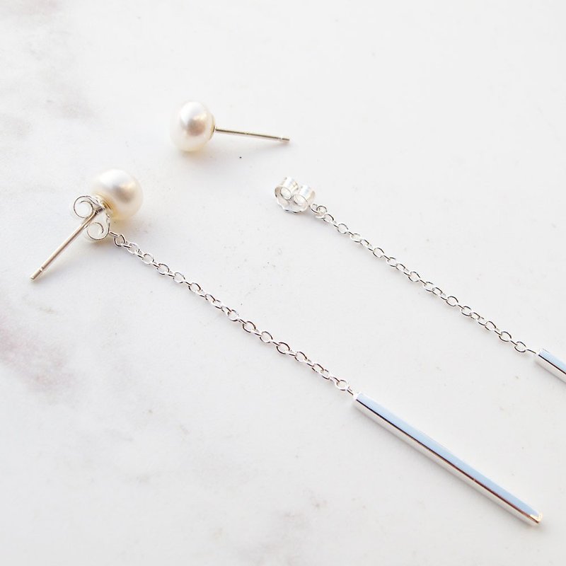 Bigman Taipa [exclusive selection] pearl × long chain × fashion sterling silver earrings - Long Necklaces - Pearl White