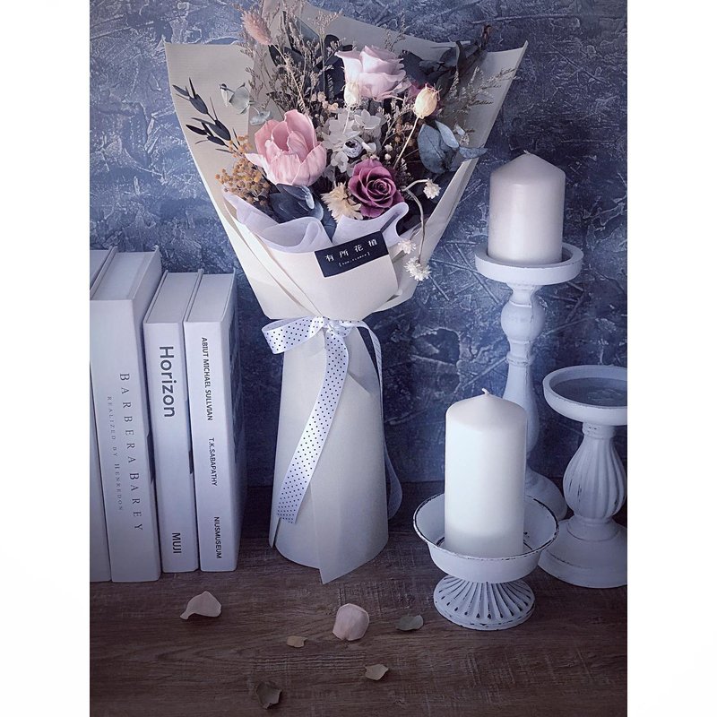 不凋花永生花束/告白花束/求婚花束/生日禮物/拍攝道具/畢業花束 - 乾燥花/永生花 - 其他材質 