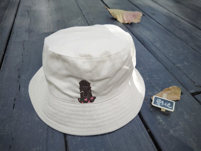 Changhua limited edition Big Buddha fisherman hat with blooming heart and flowers - หมวก - งานปัก ขาว