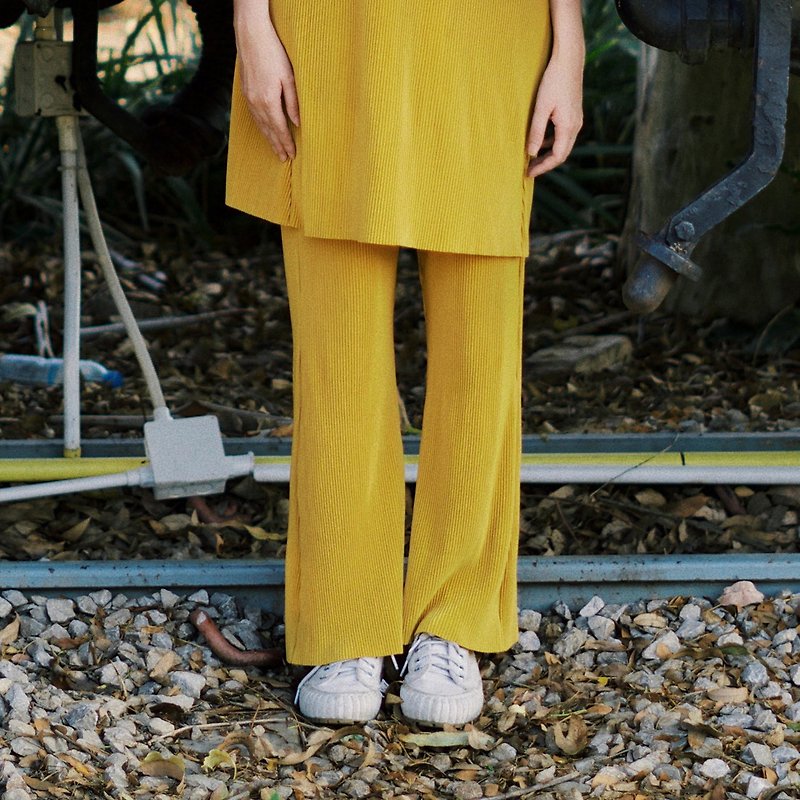 MINIMAL MUSTARD YELLOW PLEAT PANTS WITH ELASTIC HIGH WAIST - Women's Pants - Other Materials Yellow