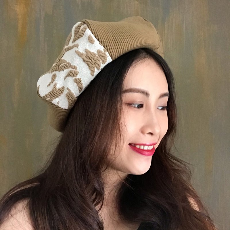 Beret 貝雷帽 | 畫家帽 | 六邊剪裁 | 杏色提花針織布配羅紋 - 帽子 - 棉．麻 卡其色
