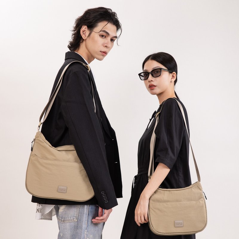 Today is the day－K04 slash bag－3L.5L - กระเป๋าแมสเซนเจอร์ - ไนลอน 