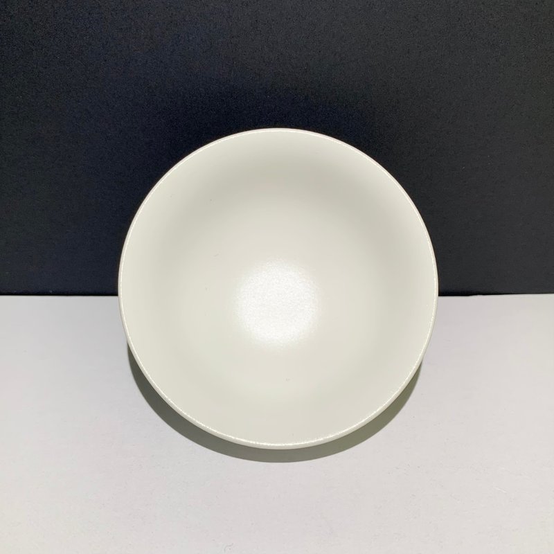 純白汝窯迷你圓杯 / 邱毓寧 / 鶯歌燒 / A79 - 茶壺/茶杯/茶具 - 瓷 白色