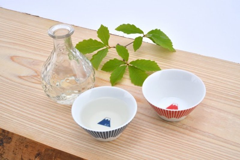 富士山陶瓷杯 (矮杯)   红色 - 碗 - 瓷 紅色