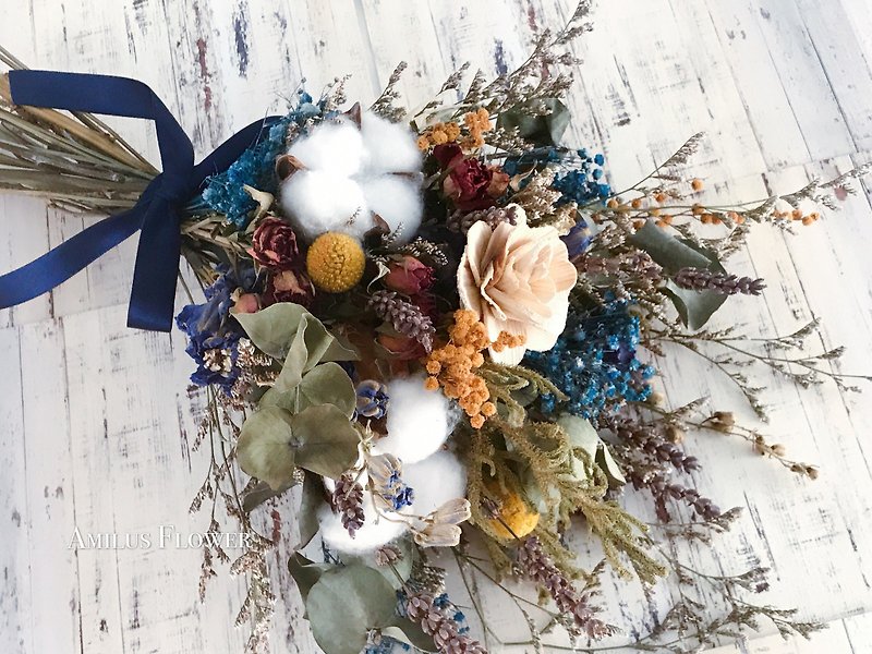 Vintage blue dry flower bridal bouquet outdoor bouquet wedding props - ช่อดอกไม้แห้ง - พืช/ดอกไม้ สีน้ำเงิน