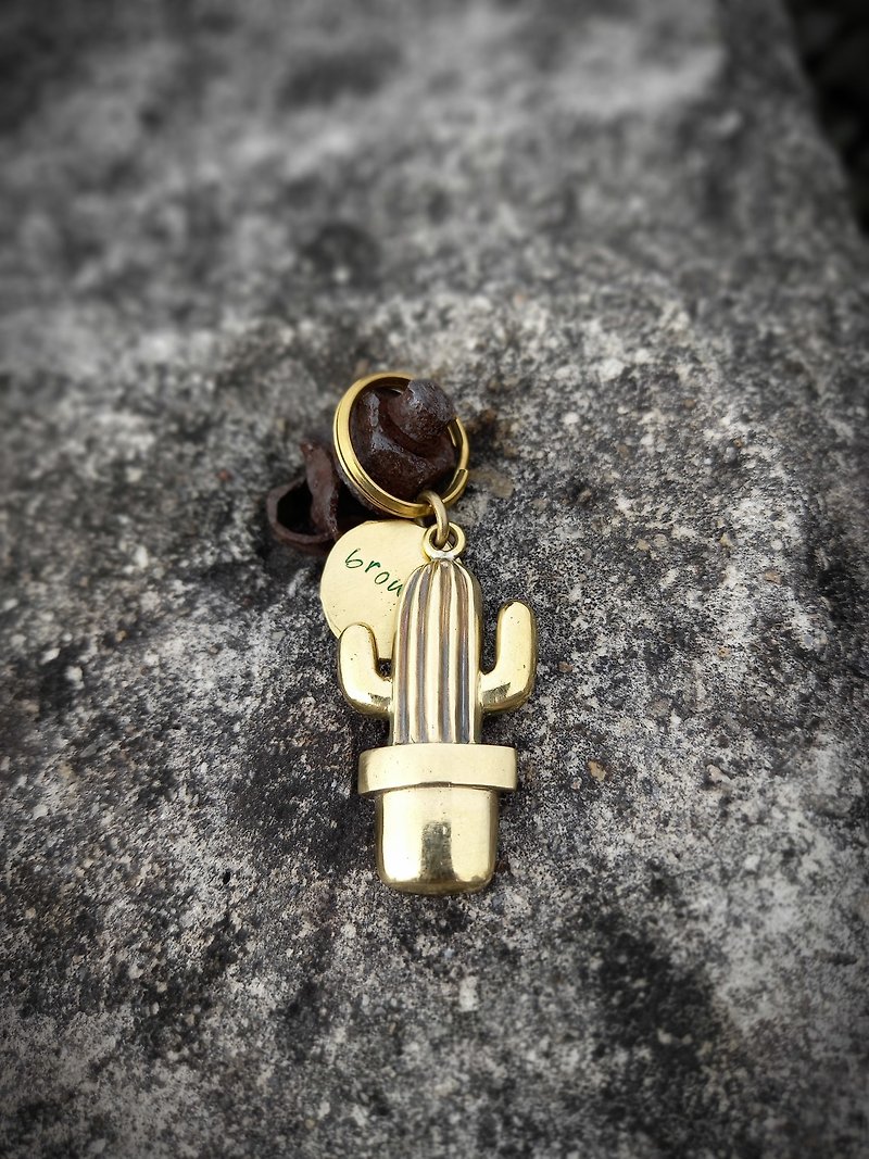 Bronze Small Cactus Keyring/ Charm/ Dog Tag - ปลอกคอ - ทองแดงทองเหลือง สีทอง