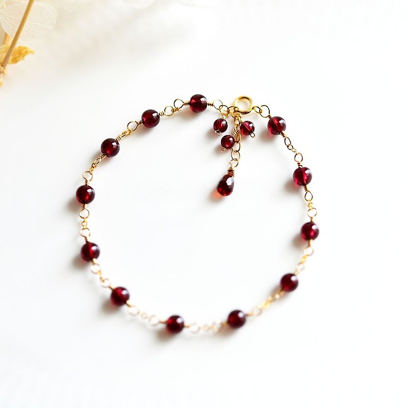 Symbol of the fulfillment of love 6A rank garnet bracelet January birthstone - Bracelets - Gemstone Red