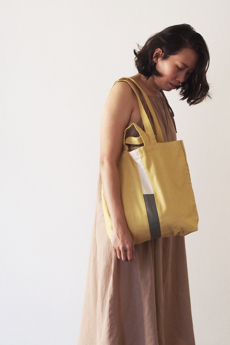 Minimal Style Tote Bag – Natural Yellow with White and Green Strip - 其他 - 棉．麻 黃色