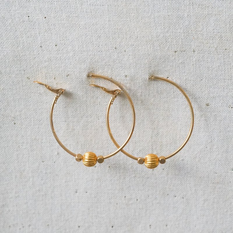 [Small rolls for hand / paper art / jewelry] basic models wild simple Bronze earrings - ear ring-type pin - Earrings & Clip-ons - Copper & Brass Gold