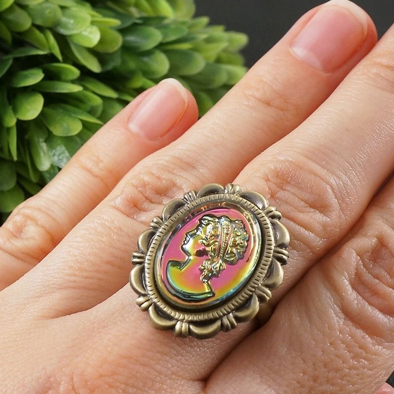 Lady Girl Intaglio Cameo Iridescent Vintage Glass Adjustable Ring Woman Jewelry