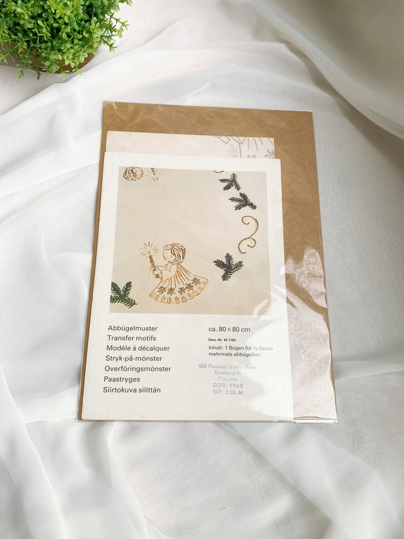【好日戀物】德國帶回古老刺繡/十字繡圖面含紙型紙本收藏品 - 編織/刺繡/羊毛氈/縫紉 - 其他金屬 多色