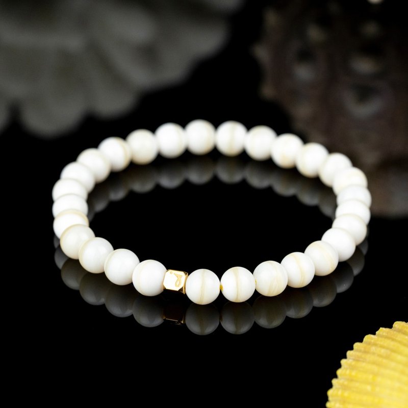 Golden Tridacna One Line Sky | Natural Energy Bracelet | 6.5-7.5mm - Bracelets - Shell White