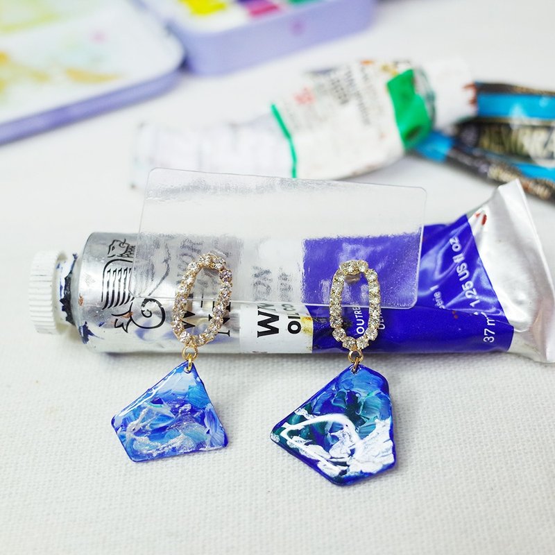 Painting Technique Series Thick Painted Marine Hand-painted Earrings/ Clip-On - ต่างหู - วัสดุกันนำ้ สีน้ำเงิน