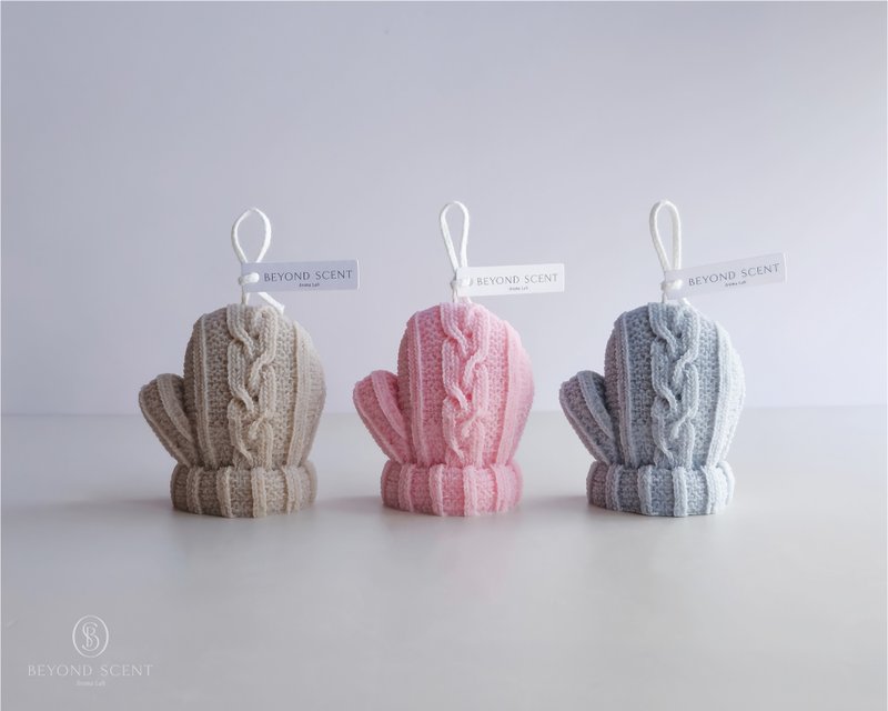 Wool Glove Scented Candle (1 pack) - เทียน/เชิงเทียน - ขี้ผึ้ง สีกากี