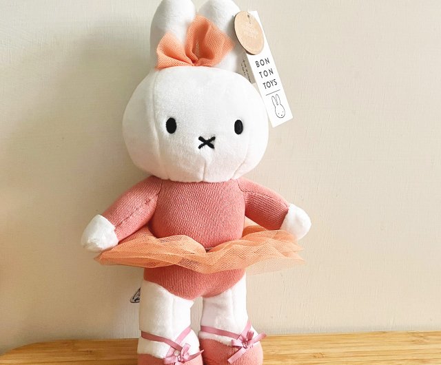 クリスマスプレゼント交換優先】ミッフィー うさぎのぬいぐるみ～バレエウサギ 23cm - ショップ Miffy × BON TON TOYS  人形・フィギュア - Pinkoi