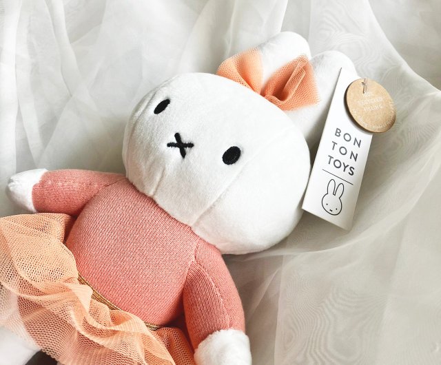 BON TON TOYS ミッフィー うさぎのぬいぐるみ バレエうさぎ 23cm - ショップ Miffy × BON TON TOYS  人形・フィギュア - Pinkoi