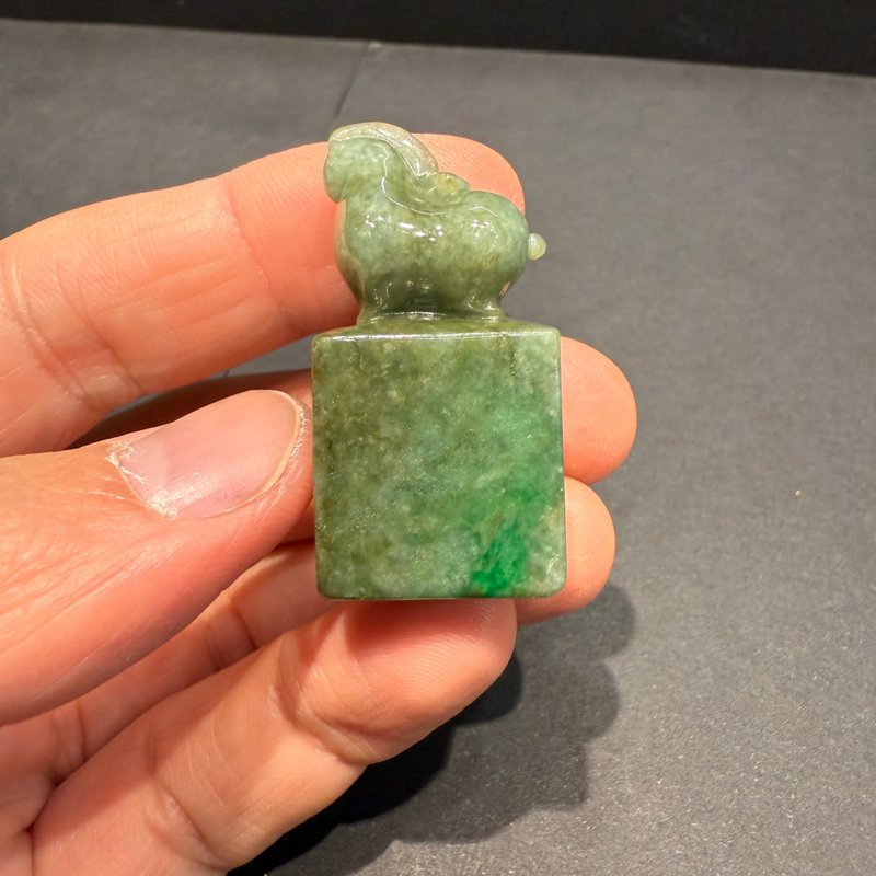 Hanyu Jewelry Natural Old Three-Color Jadeite Tang Horse Seal - Zodiac Gift, Baby Gift, Birthday Gift - อื่นๆ - หยก 