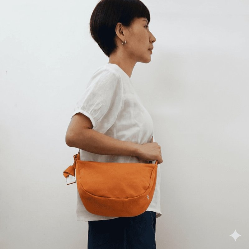 Mogu /側背帆布袋 /柿子橘 /盈月 - 側背包/斜孭袋 - 棉．麻 橘色