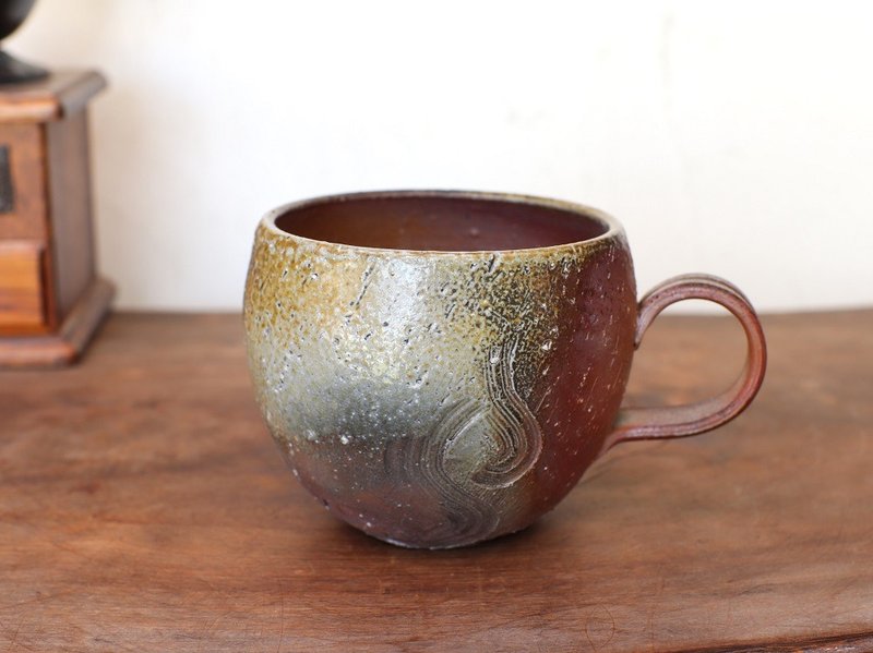 Bizen ware coffee cup (round) wave c4-099 - Mugs - Pottery Brown