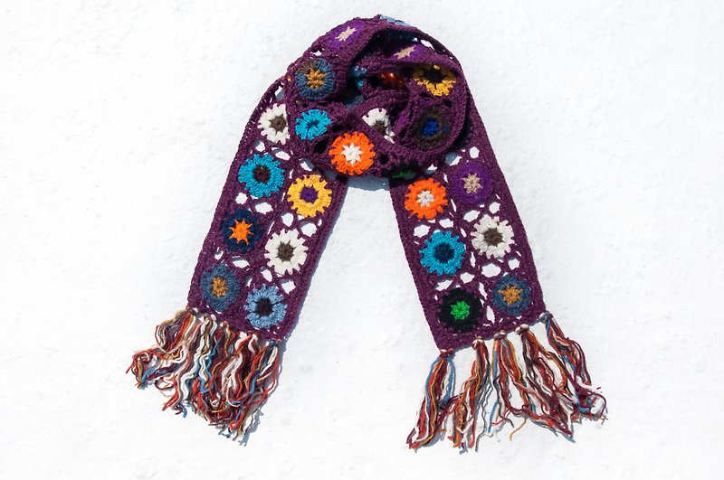 手工鉤織羊毛圍巾/花朵鉤織絲巾/花朵編織拼接羊毛絲巾-紫色森林 - 圍巾/披肩 - 羊毛 多色
