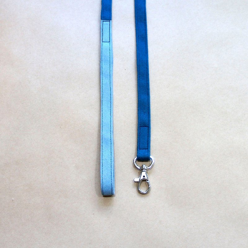 A must for a walk. Simple two-color-blue-leash - ปลอกคอ - ผ้าฝ้าย/ผ้าลินิน สีน้ำเงิน