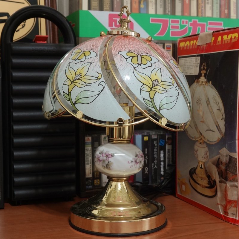 臺灣 1980年代 外銷品 鐵製 三段式觸碰 床頭燈 桌燈檯燈 古物 復 - 燈具/燈飾 - 其他金屬 多色