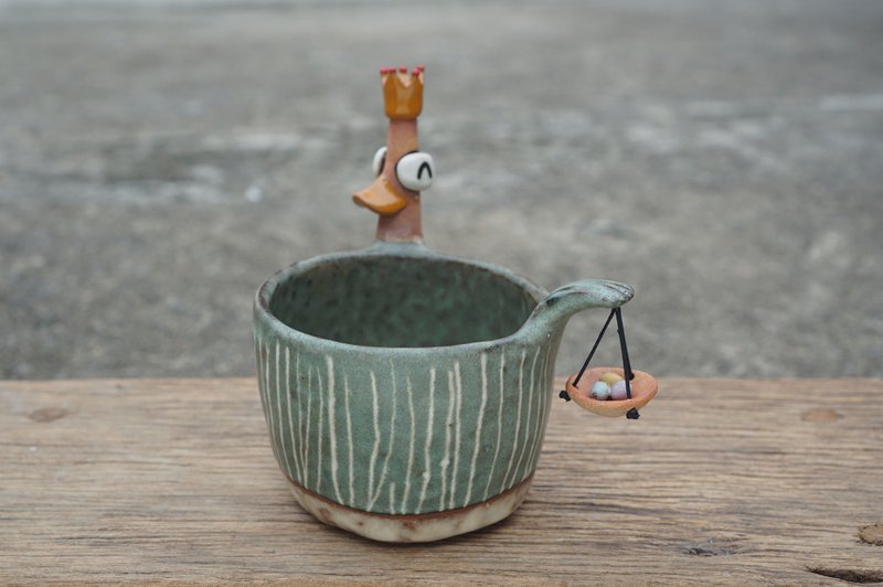 duck in crown ceramic plant pot , cactus ,bonsai , handmade ceramic - 花瓶/花器 - 陶 黑色