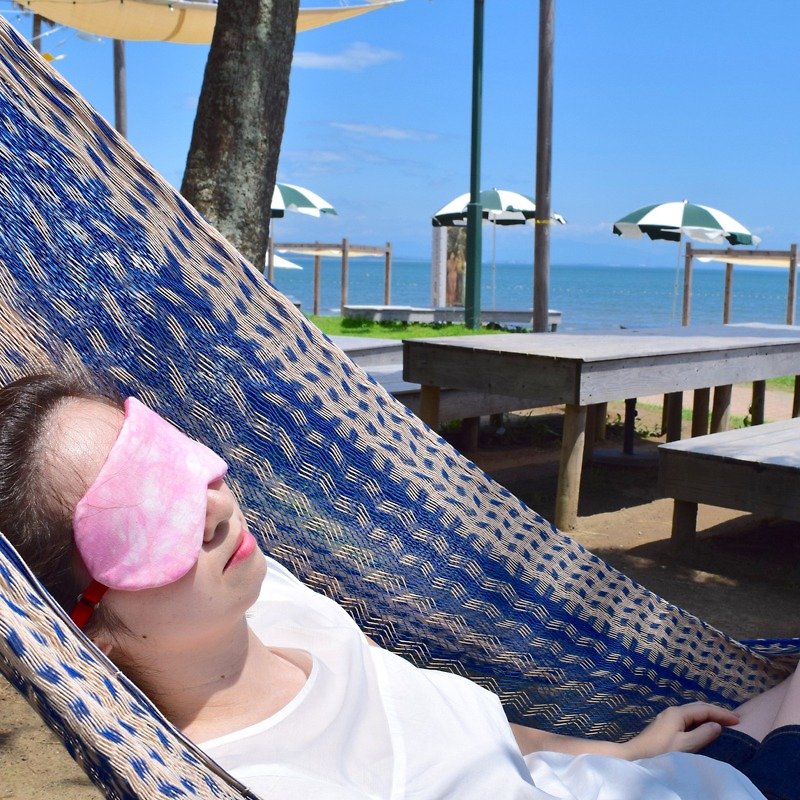Summer Breeze coral pink/eye mask/travel/summer - ผ้าปิดตา - ผ้าฝ้าย/ผ้าลินิน สึชมพู
