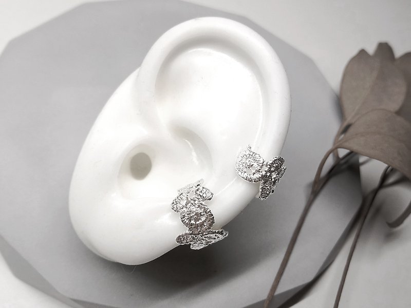S Lee 蕾絲創作系列-玫瑰花/耳骨夾/ear cuff (925銀 ) - 耳環/耳夾/耳骨夾 - 純銀 