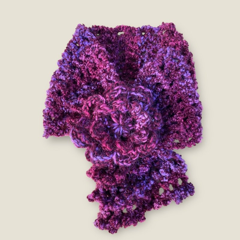 Handmade three-dimensional flower scarf star purple - ผ้าพันคอถัก - ขนแกะ 