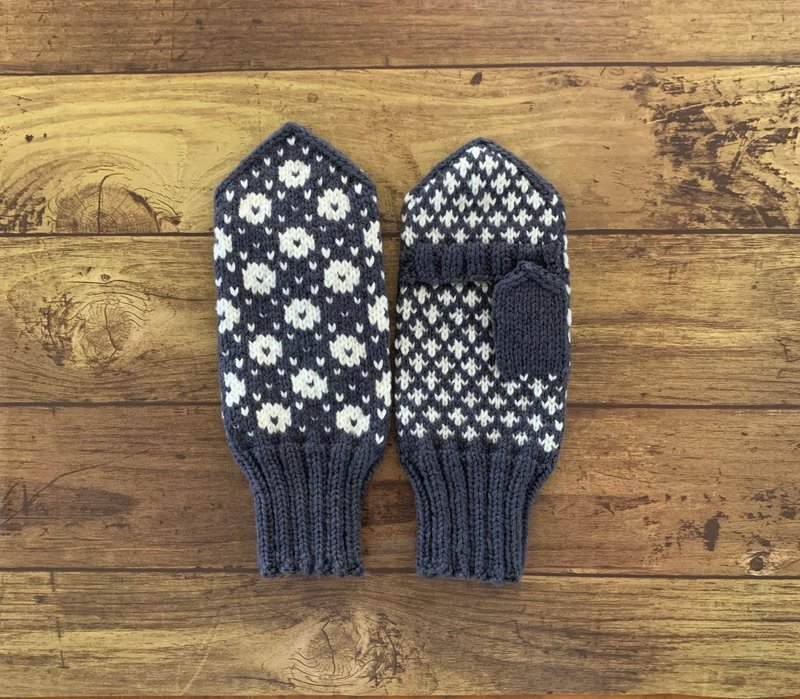 帶有傳統斯堪的納維亞圖案封面的手套,藍灰 - 手套 - 羊毛 藍色