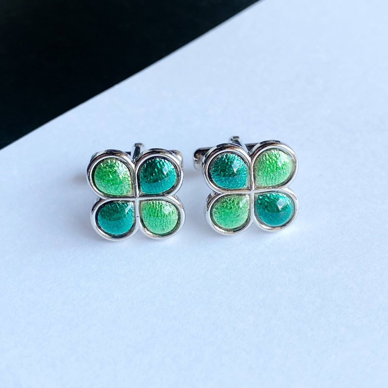 Clover [Leaf Green] Cloisonne Cufflinks Cufflinks Pure Silver Cloisonne - กระดุมข้อมือ - วัสดุอื่นๆ สีเขียว