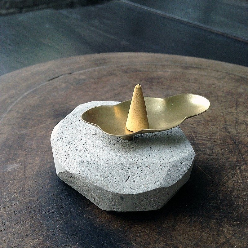 Incense / incense holder / incense cones can be placed - A cloud like models - brushed brass handling, cement base with modern texture, green hand-made rule of poetry - New Listing! - Fragrances - Other Metals 