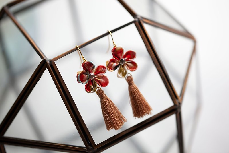 Vintage x earth color floral tassels earrings earrings S925 K gold plated ear hook spot - Earrings & Clip-ons - Cotton & Hemp Orange