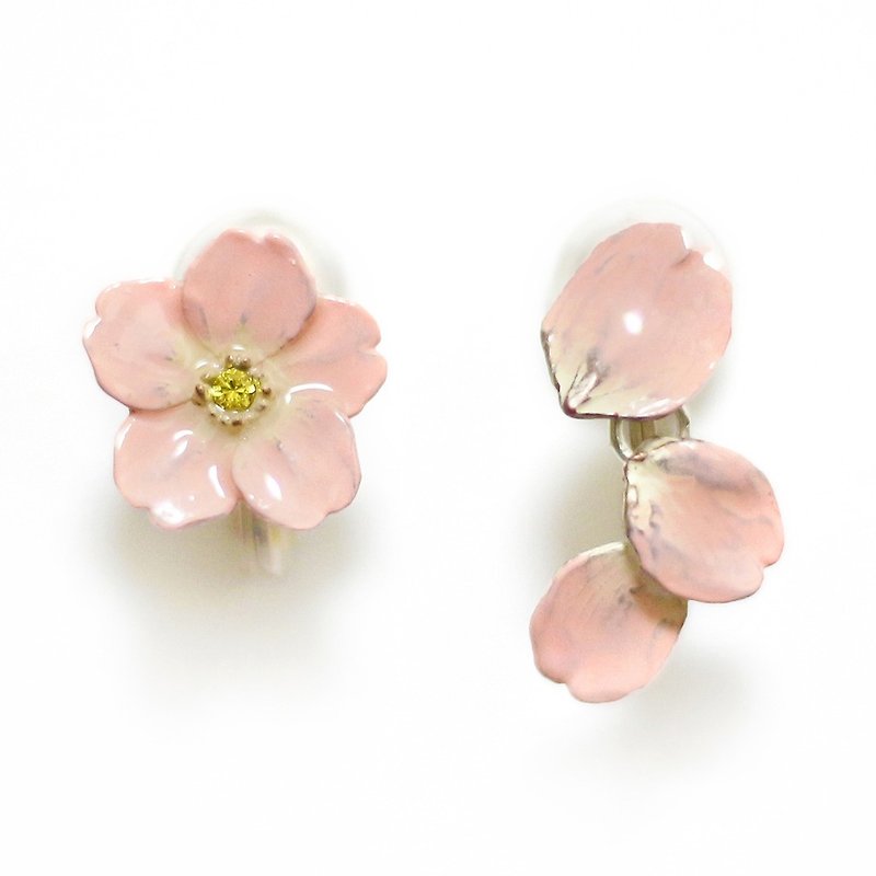 Sakura Hirari Clip-On Floating Sakura Earring EA120 - Earrings & Clip-ons - Other Metals Pink
