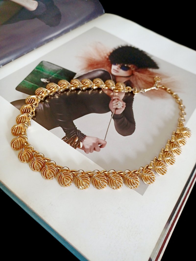 vintage jewelry coro 典雅金色簍空圓葉項鍊 - 項鍊 - 其他金屬 