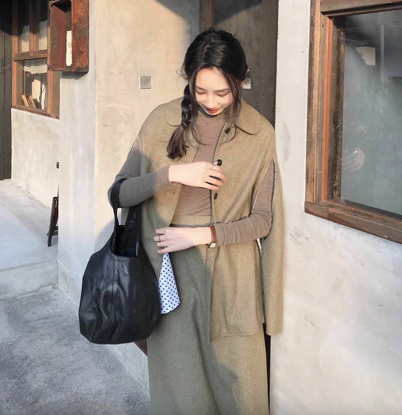 英國面料 人字紋羊毛斗篷外套 手工製 - 女上衣/長袖上衣 - 其他材質 黑色