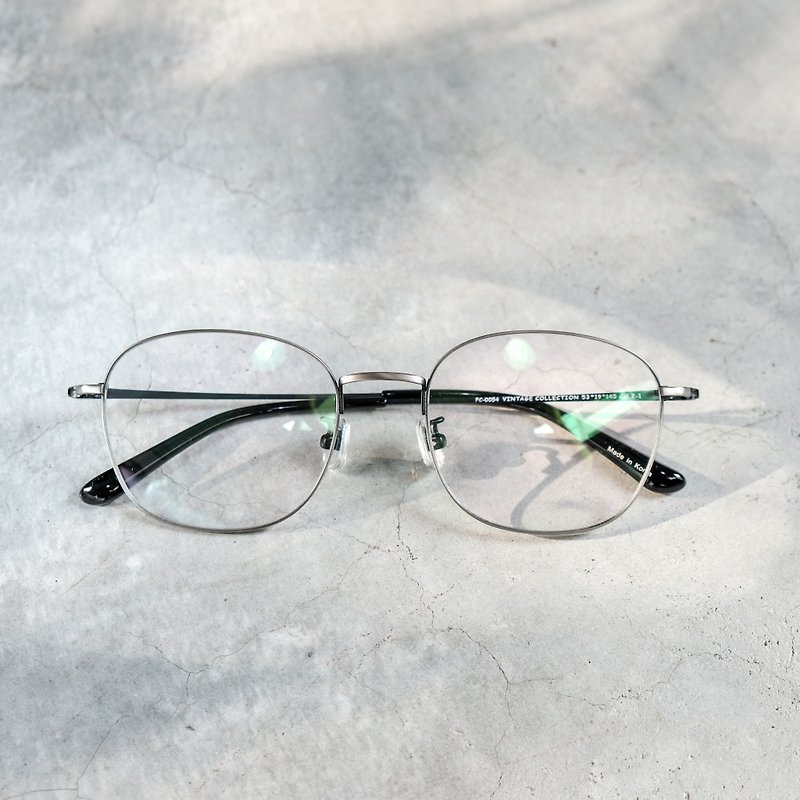 韓國 復古金屬方框 百搭 超輕量框 眼鏡 鏡框 髮絲消光銀 - 眼鏡/眼鏡框 - 其他材質 銀色