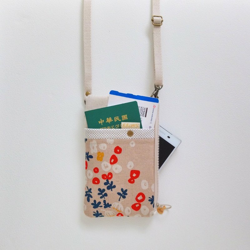 [FPH/3Way mobile phone bag (can be straight or horizontal)] Mosaic fruit Japanese Linen Japanese sashiko cloth - กระเป๋าแมสเซนเจอร์ - ผ้าฝ้าย/ผ้าลินิน สีแดง