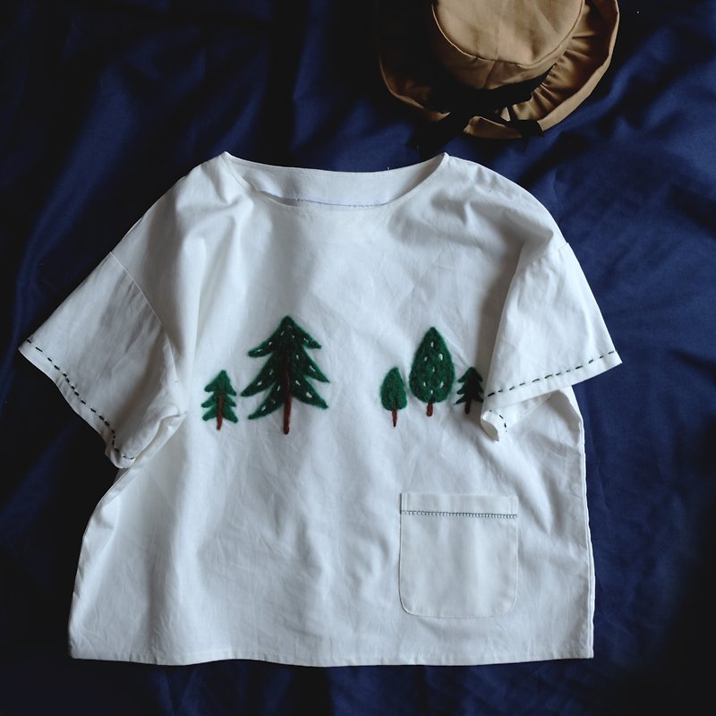 森のデニム刺繍ウールフェルトキャップ首輪 - トップス - コットン・麻 ホワイト