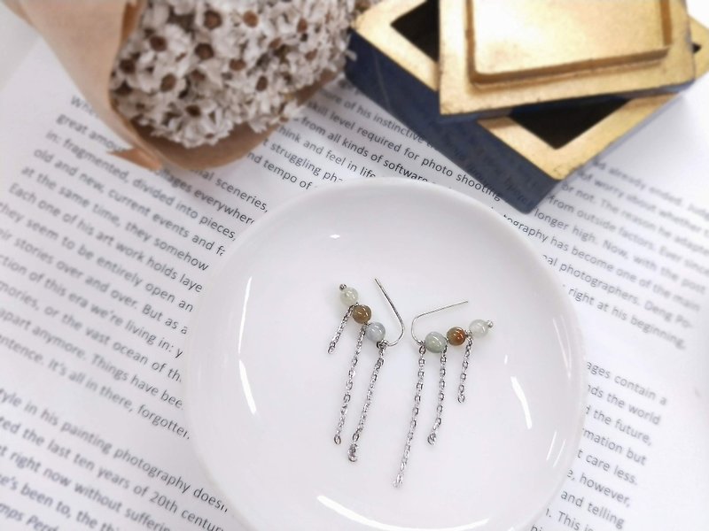 earring. Seaweed jade tassels draped suits horizontal row earrings earrings - Earrings & Clip-ons - Jade Green
