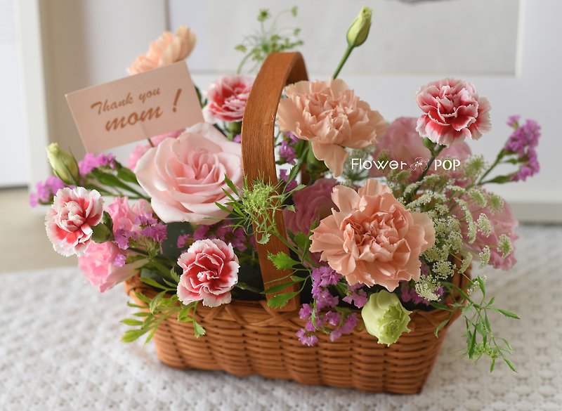 Tender blessings, woven baskets, fresh flowers, carry them, light and convenient, fresh flowers, table flowers - Dried Flowers & Bouquets - Plants & Flowers Pink