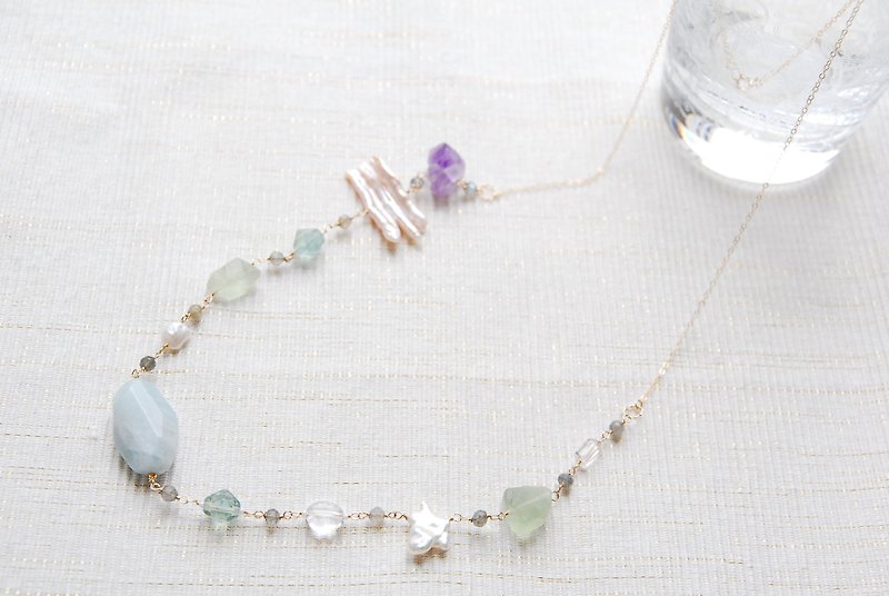 Aquamarine and various stone long necklaces 14kgf