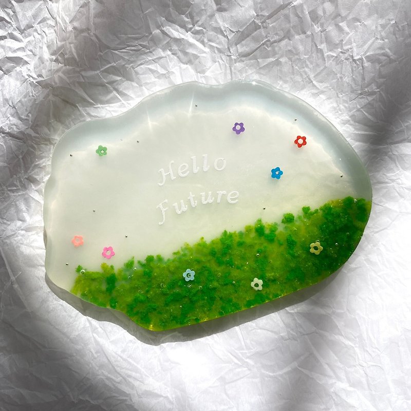 Epoxy resin Hello Future plate coaster - Items for Display - Resin Green
