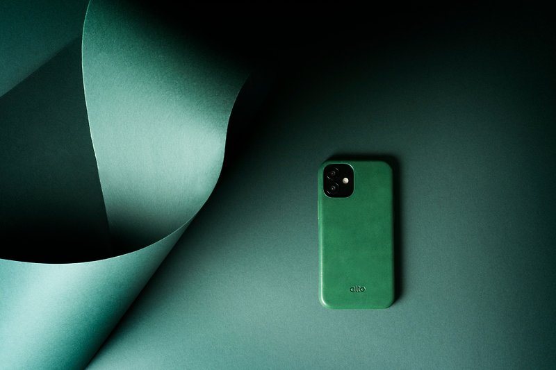 皮革防摔手機殼iPhone12 Mini/Pro/Max -綠【可加購雷雕刻字】 - 手機殼/手機套 - 真皮 綠色