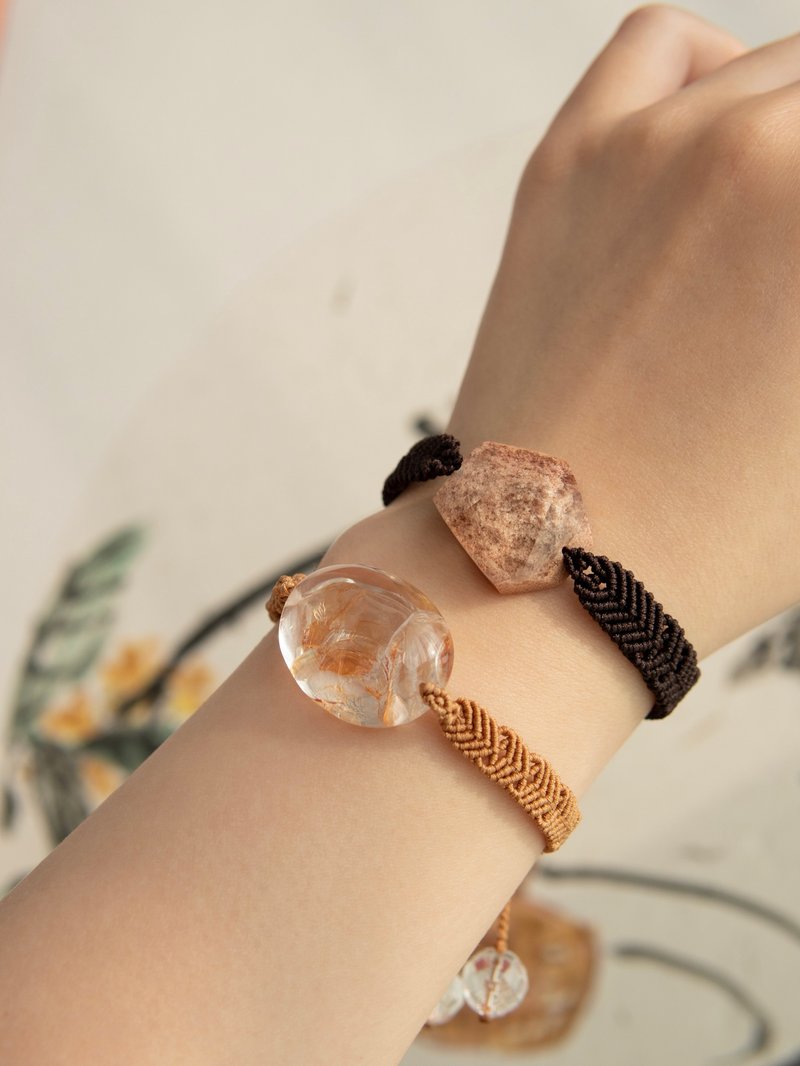 Ghost Crystal Bracelet - สร้อยข้อมือ - คริสตัล 